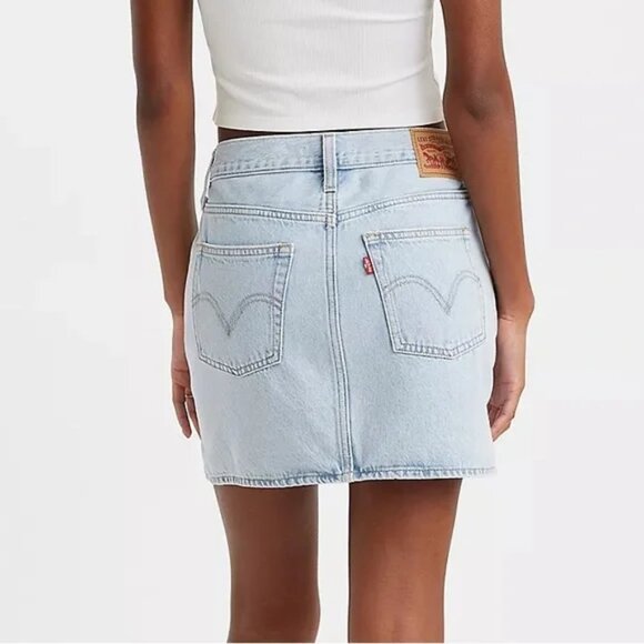 Levi Strauss & Co Icon Mini Denim Skirt NWOT SIze 24 - Picture 3 of 9